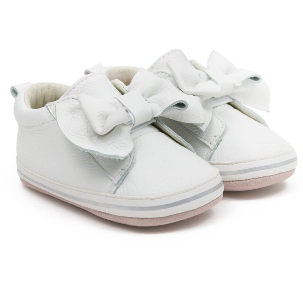 NWT ROBEEZ First Kicks Aria Leather Baby Shoes - White - Size 9-12 months